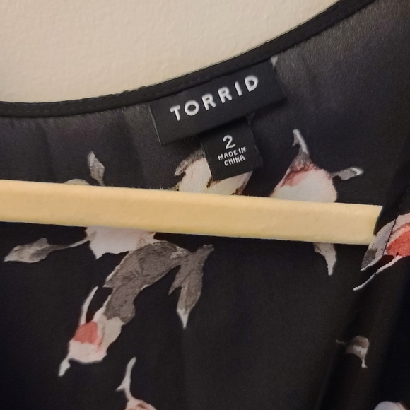 Top - Picture 4 of 4